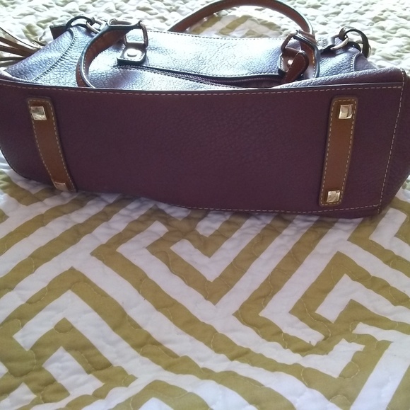 Purse - Picture 1 of 4